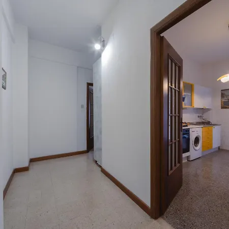 Guesthost - Casa Di Maty - Cozy With Balcony