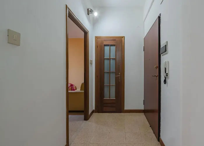 Guesthost - Casa Di Maty - Cozy With Balcony شقة *