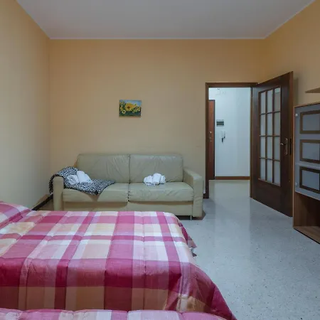 Casa Di Maty - Cozy With Balcony Daire